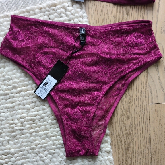 Lace Bralette and Panty Set - Purple - Picture 3 of 3